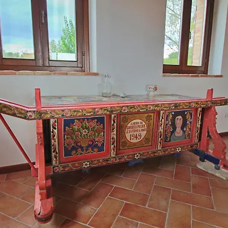 Luxurious Mansion With Private Garden In Montecassiano *